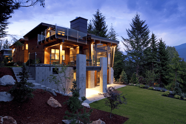 COMPASS POINTE hero image 2