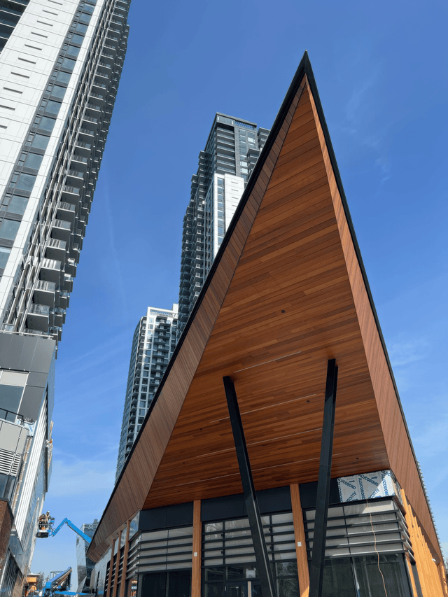 KING GEORGE HUB gallery image 1