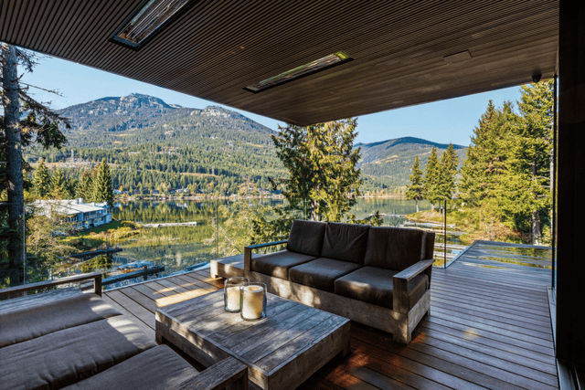 LAKEFRONT hero image 1