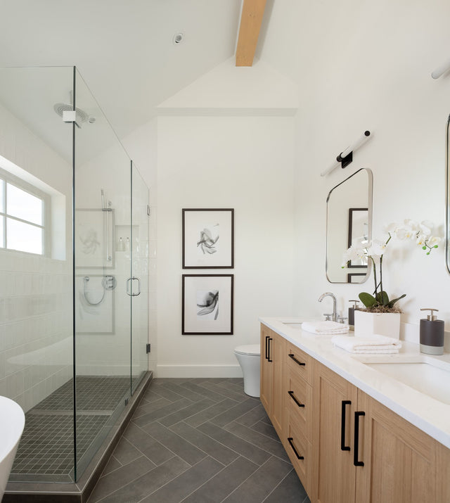 Lower Lonsdale gallery image 4