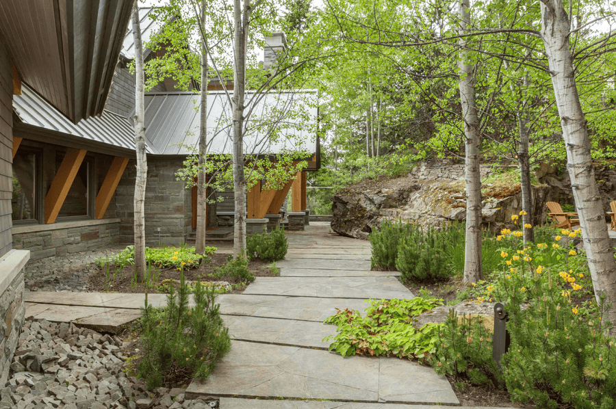 ON THE ROCKS mobile banner