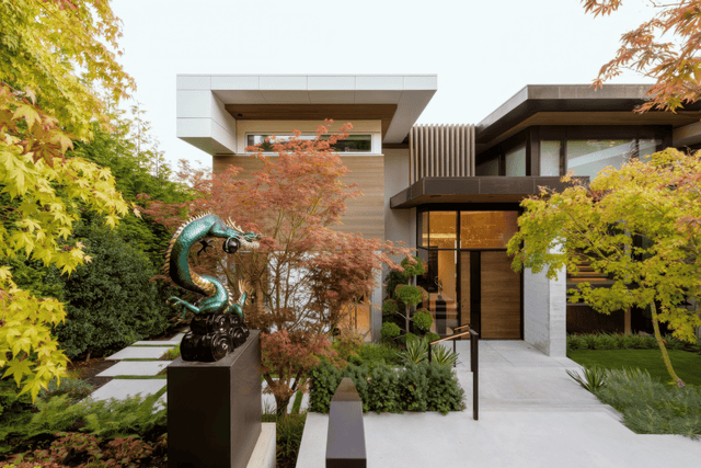 SEASIDE HOUSE hero image 1