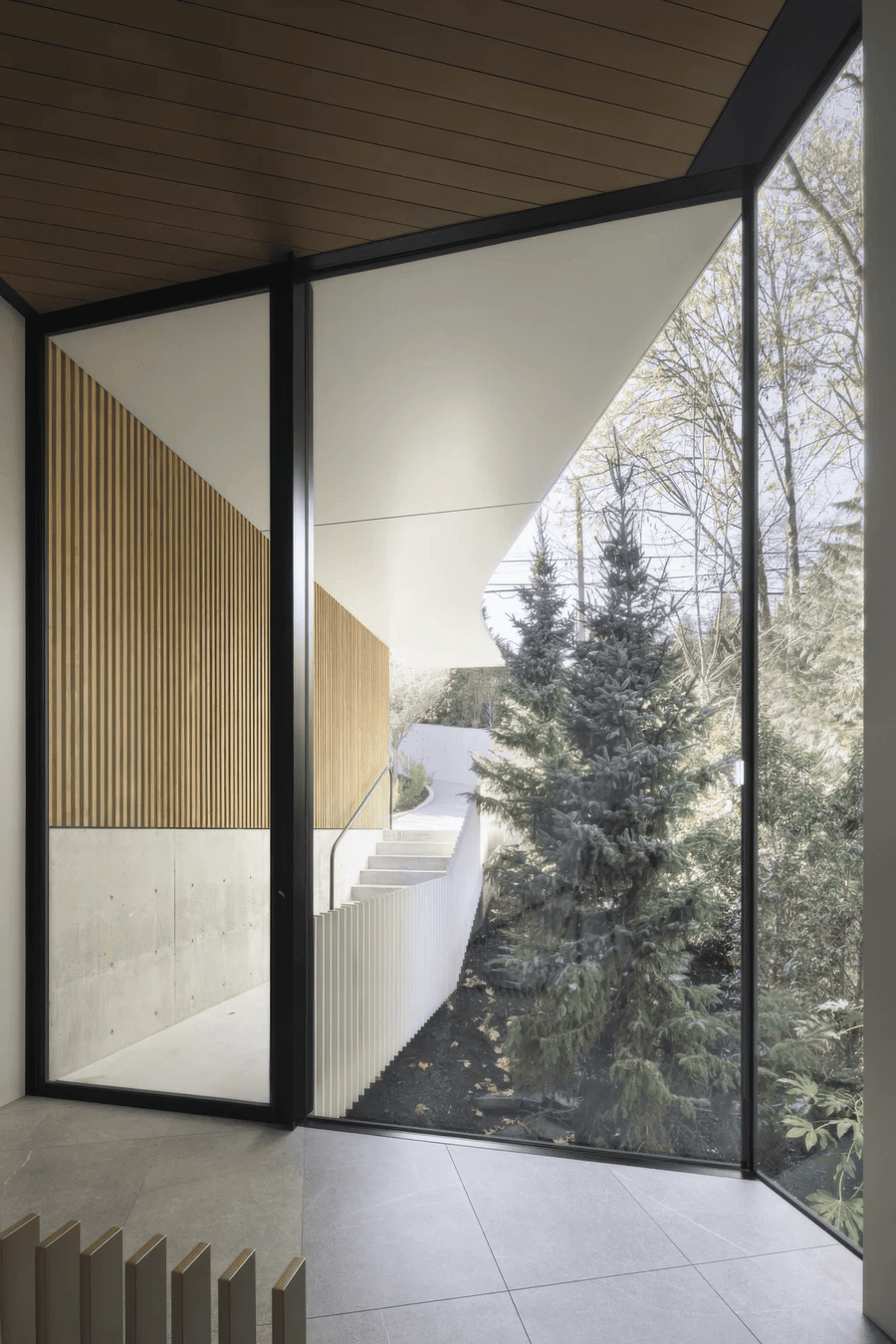 WEST BAY HOUSE hero image 2