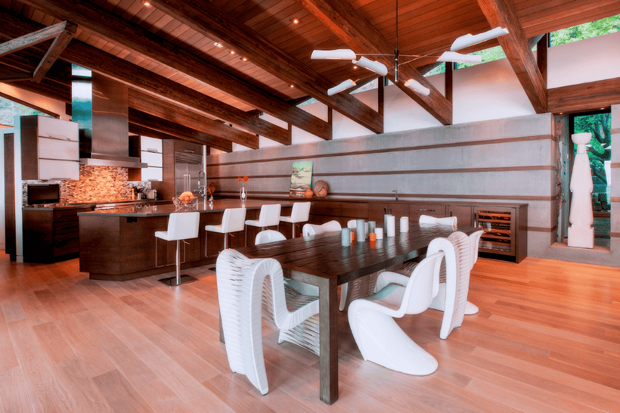 WEST KELOWNA RESIDENCE hero image 2